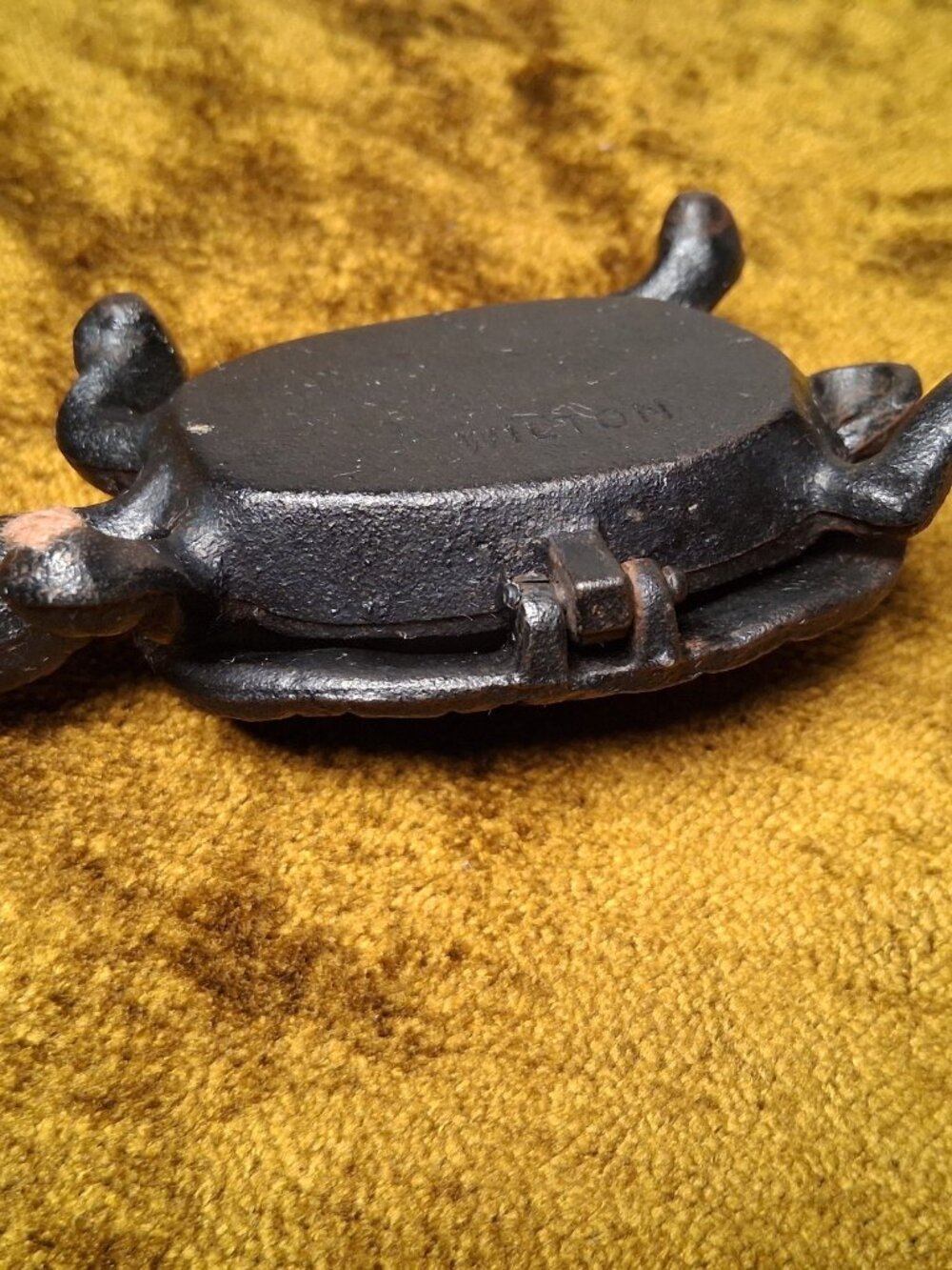 Vintage Wilton Cast Iron Turtle Trinket Box Hinged Black Painted Flowers Dish 4" - Picture 9 of 14
